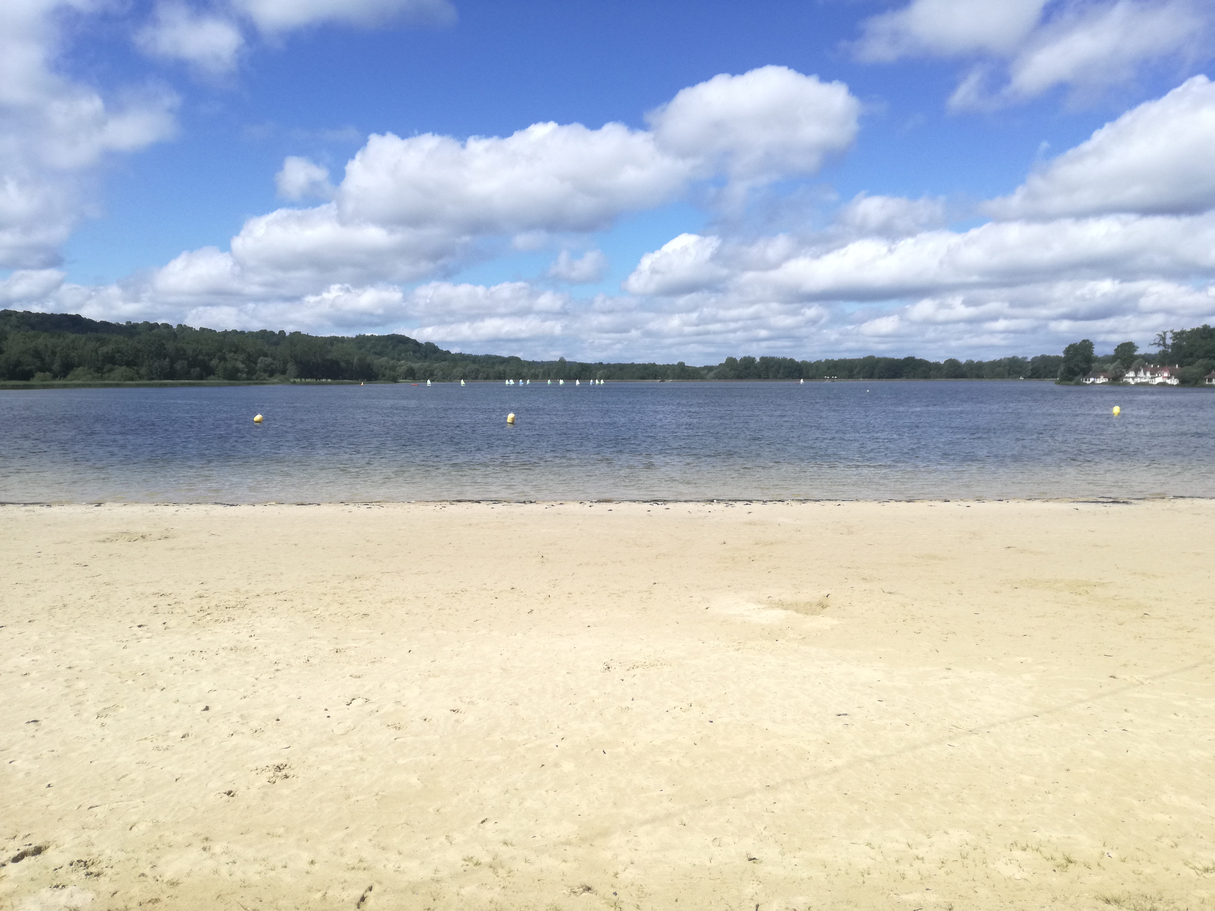 Photo de la plage du Center Parcs du lac d'Ailettes